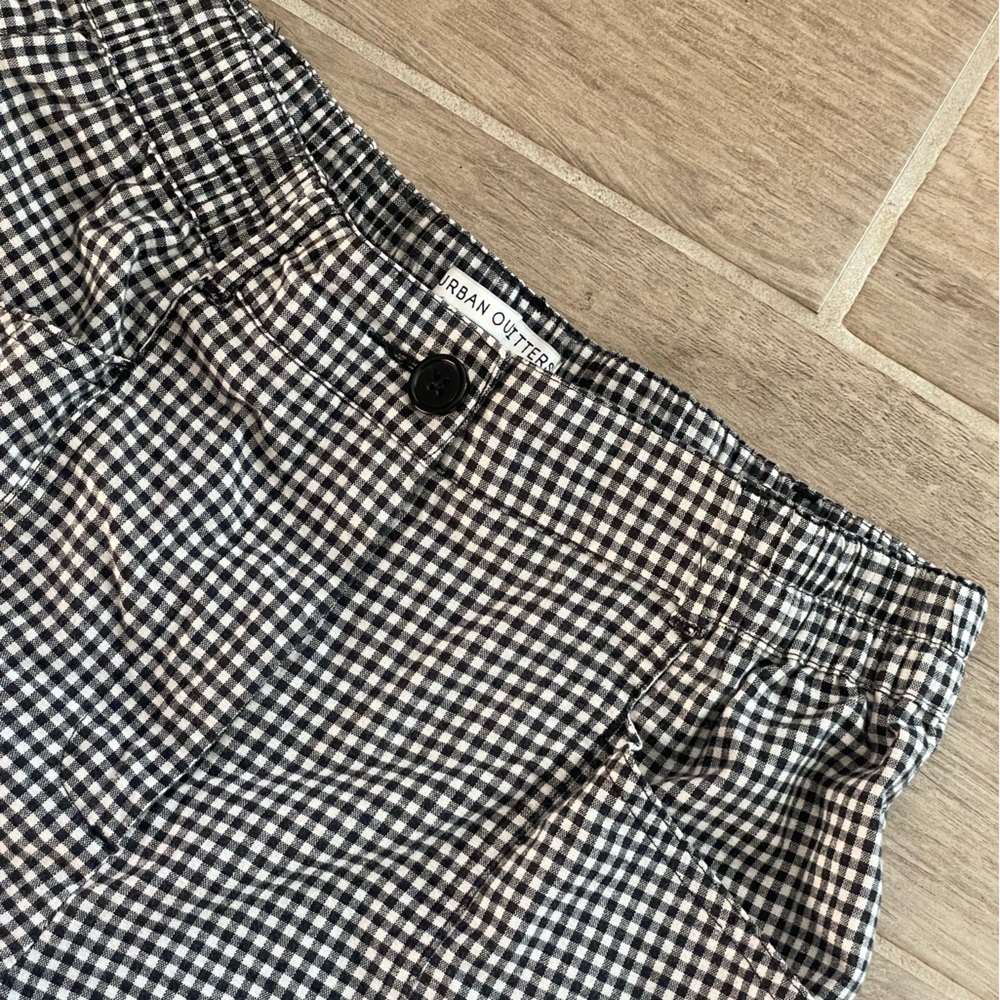 Urban Outfitters Plaid Dress Pants with Stretch Waist. Size Small